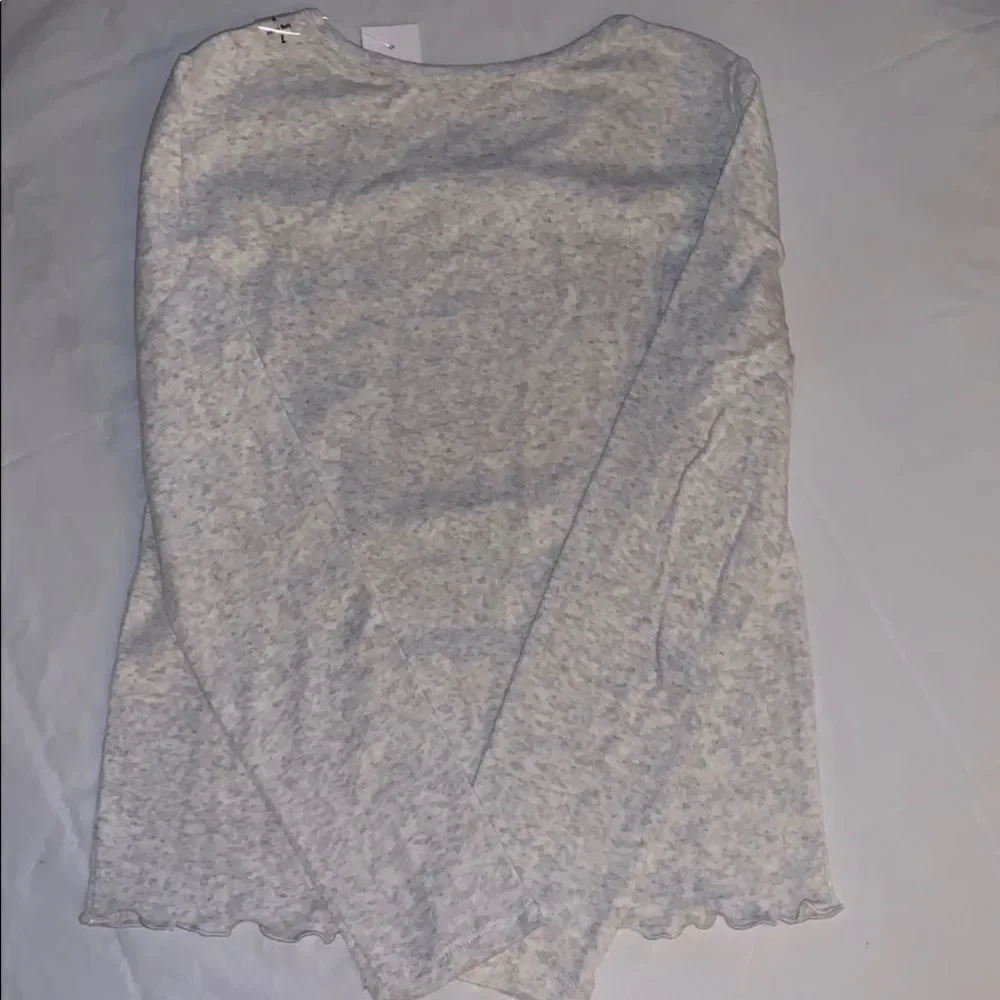 NWT Justice Graphic Long Sleeve T-Shirt. Size 7.